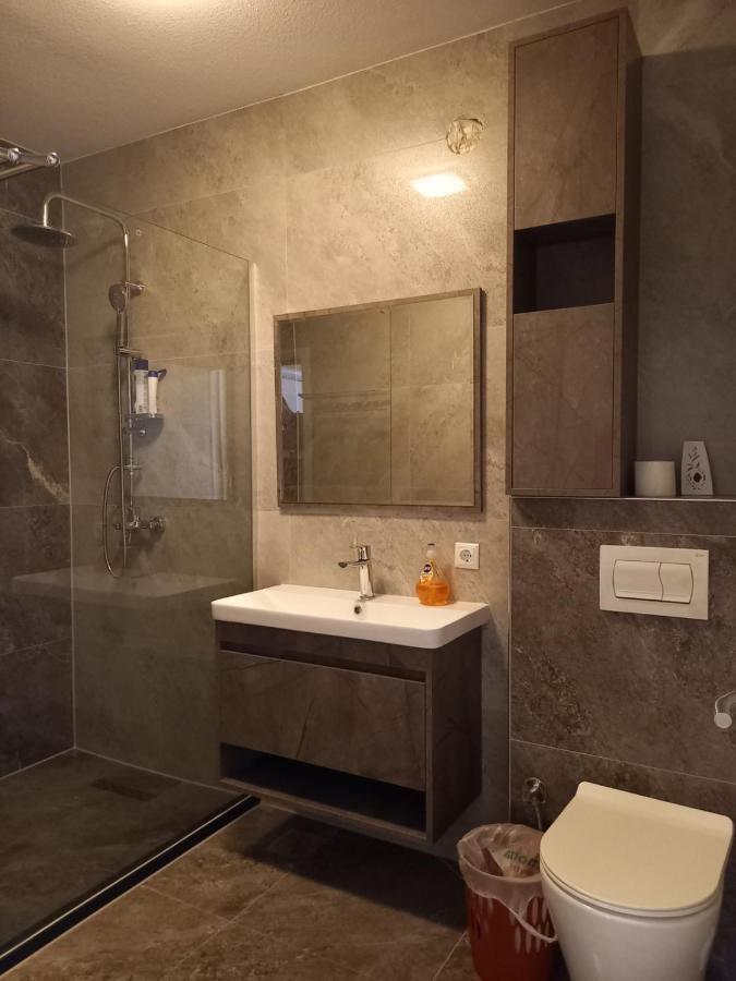 Hotel Centrum Titova Mitrovica 외부 사진